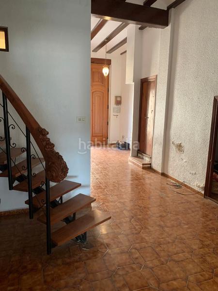 Foto ed660be5-e7b6-4719-8298-acf4bd942e7b. Casa adossada amb aparcament a El Castellar i l'Oliverar Valencia