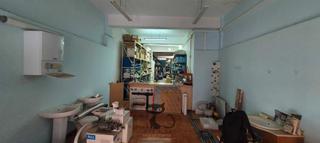 Local Comercial en Les Tendetes - Avenida Burjassot. Gran local de 230 m² con acceso para vehículos en joaquín balles