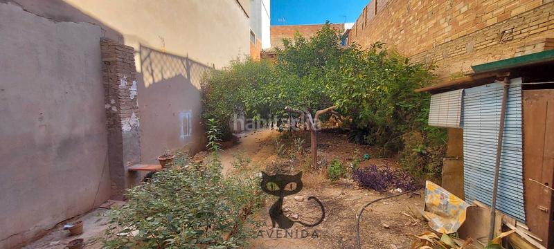 Foto d240e5aa-1e77-41e3-8657-5dcc4c98aa0a. Casa ?? casa en parcela de 250 m² con dos viviendas independientes – en Benetússer
