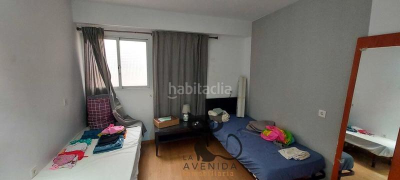 Foto 0407b0c2-38d6-4e52-89e3-cc6b8ac9f558. Piso amplio piso reformado con terraza en zona universitaria – 170 m² en Catarroja