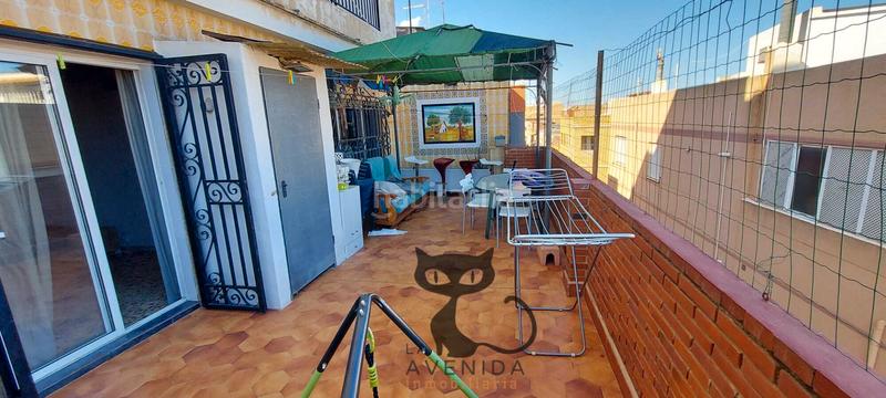 Foto 7ae70f16-1bba-4b7d-81c0-3a510b569eca. Piso amplio piso reformado con terraza en zona universitaria – 170 m² en Catarroja