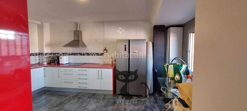 Foto 8186f919-42bd-441c-bac0-6057ce02a8de. Piso amplio piso reformado con terraza en zona universitaria – 170 m² en Catarroja