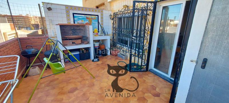 Foto cf38fa49-937c-4d5a-8ad8-a81b34c6db89. Piso amplio piso reformado con terraza en zona universitaria – 170 m² en Catarroja