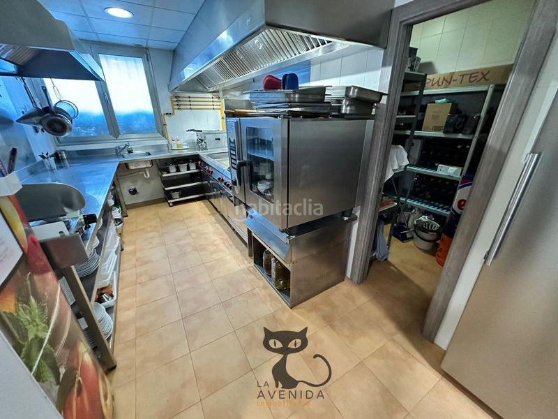 Foto c2684633-d9e6-4c90-a52f-879cfd3d4699. Affitto locale commerciale in Albal