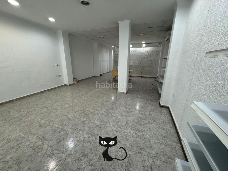 Foto d046d391-3cd7-405f-a2af-caaadb950925. Local comercial a Catarroja