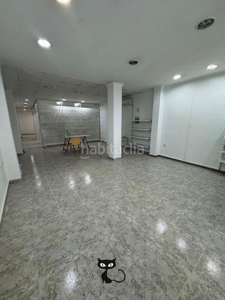 Foto f17afbda-0661-4a8b-8f4e-62e8ea023c5d. Local comercial a Catarroja