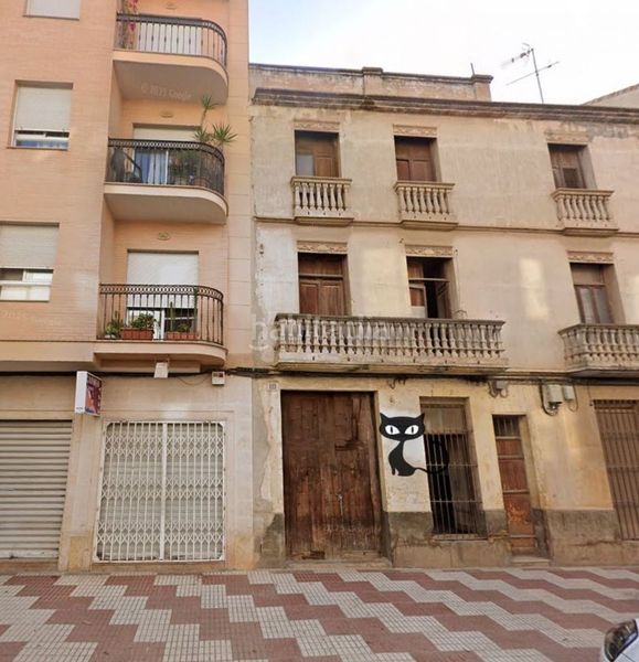 Foto be9a99de-9988-489f-8aba-155ae538b9b3. Chalet in Algemesí