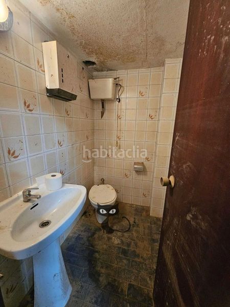 Foto c2fb8822-89b7-44c8-9b3f-23636b28341f. Local comercial a Benetússer