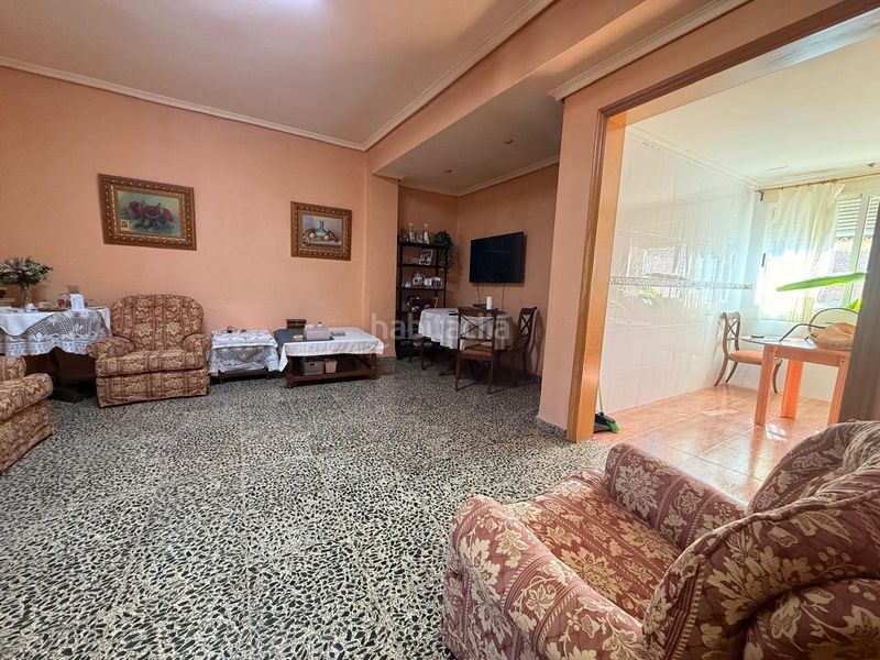 Foto 550ff840-a59d-4fbf-b371-1f46c023634e. Casa amb aparcament a Catarroja