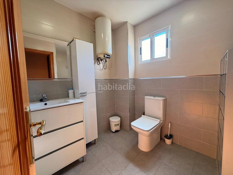 Foto a354ba43-9d19-4b69-8c50-b0b1d3d68354. Casa amb aparcament a Catarroja