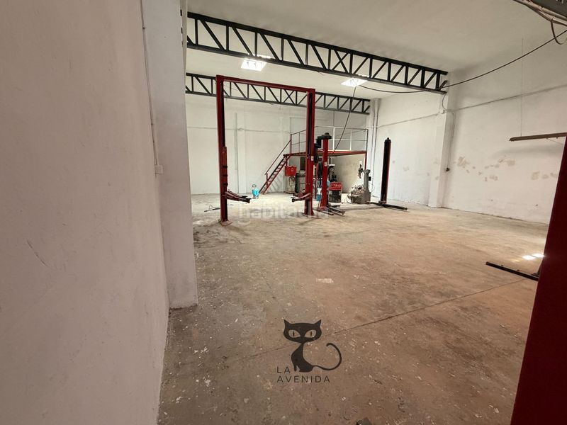 Foto aaf3611b-cfca-4465-af68-2451fa6a0141. Local comercial a Benetússer
