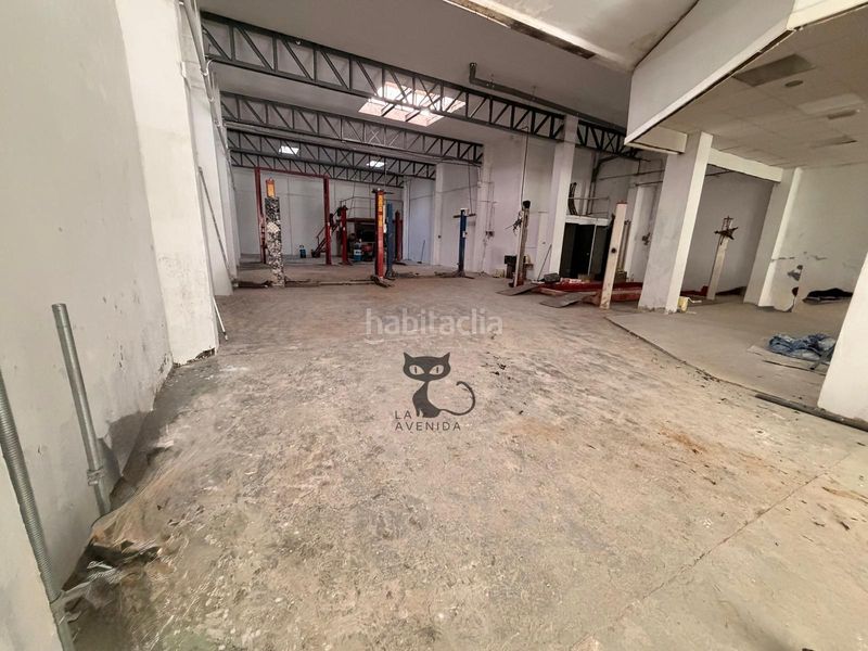 Foto b7a5f2cd-a535-489c-b62a-6f0f47ae1858. Local comercial a Benetússer