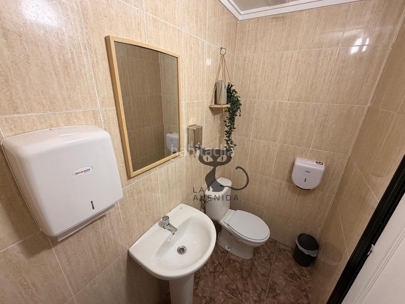 Foto fa95b1e9-6ece-4acc-bfc0-ded08230f3e2. Traspàs local comercial a Exposició Valencia