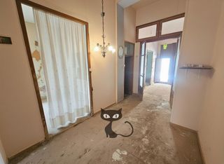 Maison à Massanassa. Excelente casa de pueblo 124m2 en el casco antiguo para reformar