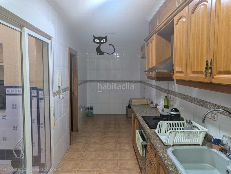 Foto f0a4f3d0-5ac3-4198-8087-366212d48239. Xalet a Albal