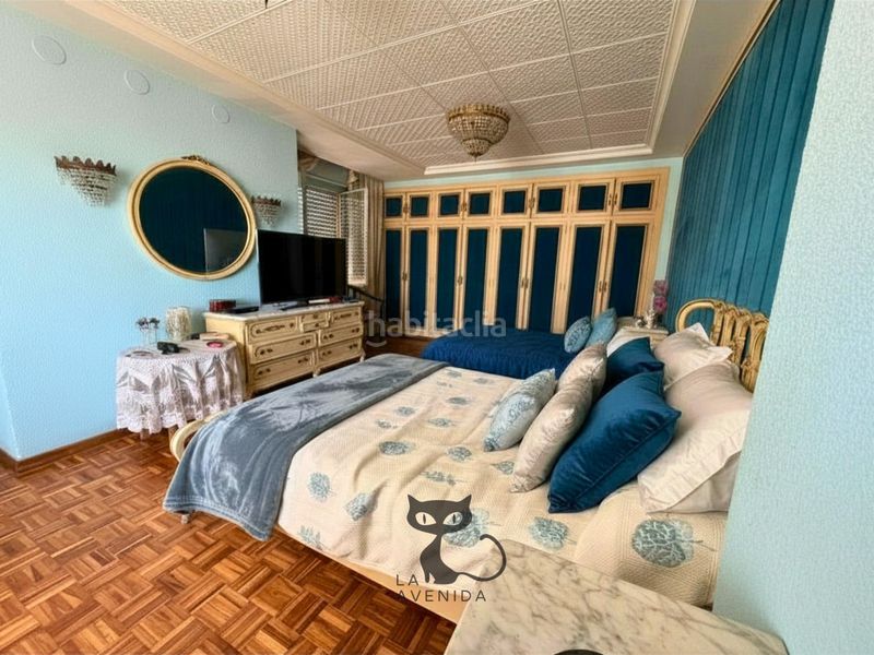 Foto 0a85191d-81bd-4551-b474-3bb9aa169791. Pis a Benetússer