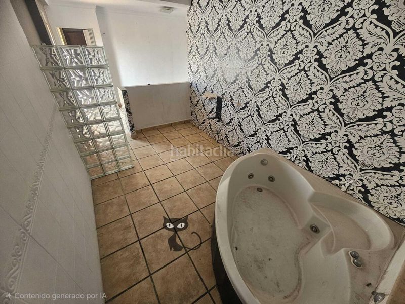 Foto 411b1521-4927-4650-9af5-355e8652e22f. Àtic a Benetússer