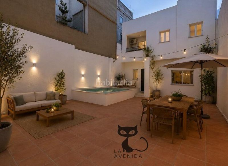 Foto 79bab8b1-3fe4-48f8-886c-e237517e39c8. Casa amb aparcament piscina a Benetússer