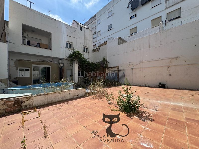 Foto babf227f-a515-4752-bd95-4baa761f9776. Casa amb aparcament piscina a Benetússer