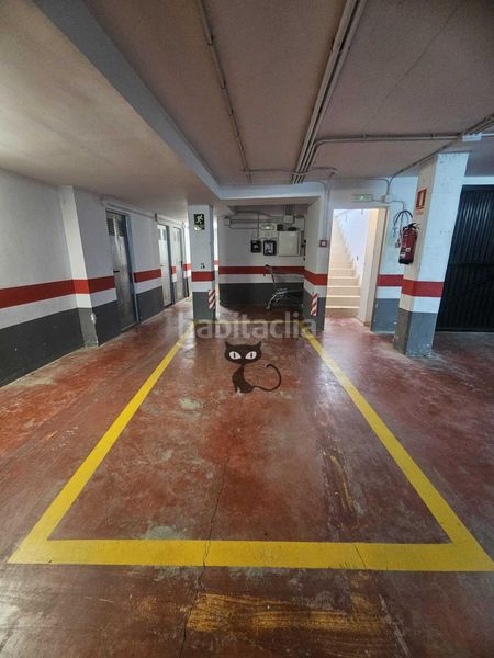 Foto c0ef8937-0a21-462c-91a8-7d8b75dc86b2. Aparcament cotxe a Alfafar