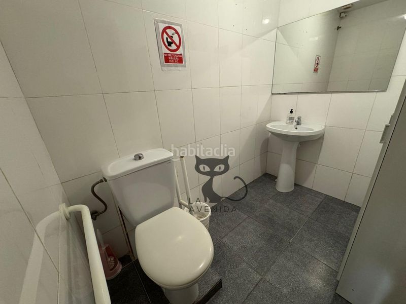 Foto c09d2252-b622-458c-b14a-d0334e9b17cd. Local comercial a Massanassa