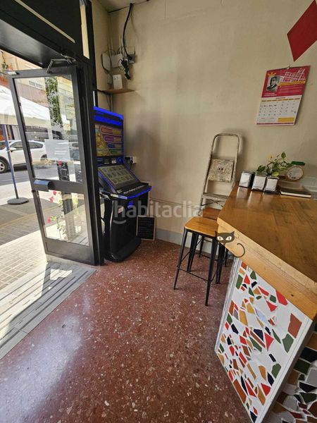 Foto 4854e1bb-3fe3-43de-8e5d-0e0cef039fd0. Rent business premise in Benetússer