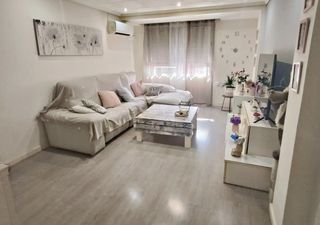 Etagenwohnung in Benetússer. Excelente piso reformado en benetusser!!!