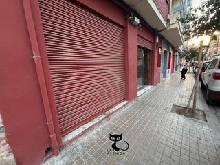 Locale commerciale in Benetússer. Local comercial de 137 m2 frente a parque  benetússer