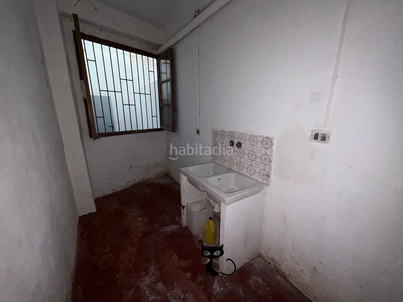 Foto fd72712f-dbe6-4da7-984e-5b486546973d. Local comercial a Benetússer