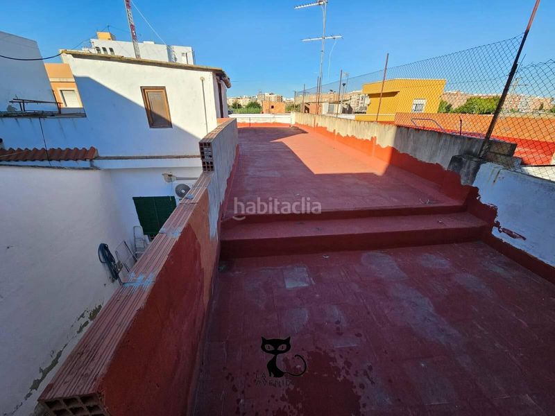 Foto 13886ad2-10dd-45bf-92ef-6b4f27ab59d3. Casa a schiera in calle mariano benlliure 8 in Benifaió