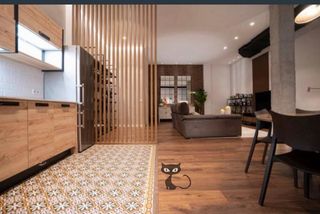 Appartamento in Benetússer. Oportunidad de piso reformado con plaza de garaje en finca semi