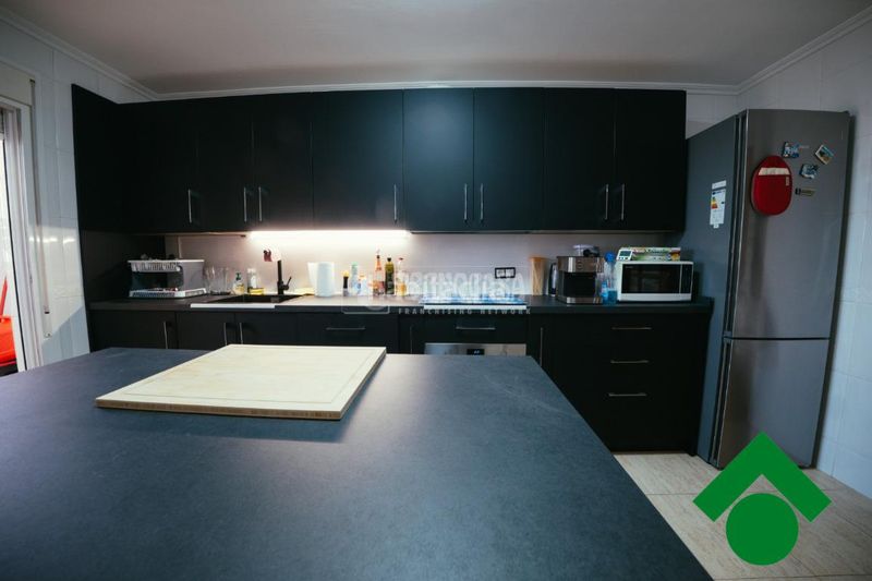 Foto 8b05425d-de18-4429-bba1-be70ab9102a1. Pis a El Puerto Roquetas de Mar