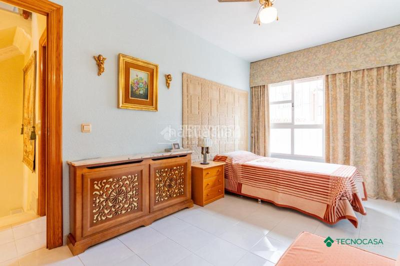 Foto 49585bd5-aa05-4c36-af30-e019c1db77a2. Maison jumelée avec parking dans El Puerto Roquetas de Mar