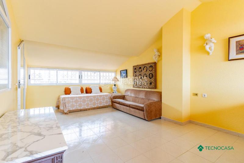 Foto 895c6a22-0857-461d-a560-9b823bc744cf. Maison jumelée avec parking dans El Puerto Roquetas de Mar