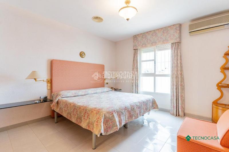 Foto bfc5ef8f-ad5e-4105-bf3c-701484201c88. Maison jumelée avec parking dans El Puerto Roquetas de Mar