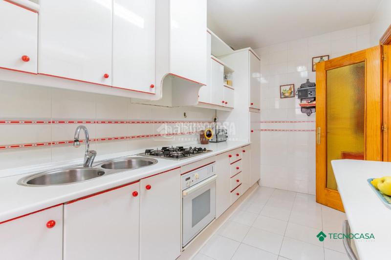 Foto c2d29c3e-5224-4002-a79a-b6a82cab3328. Maison jumelée avec parking dans El Puerto Roquetas de Mar