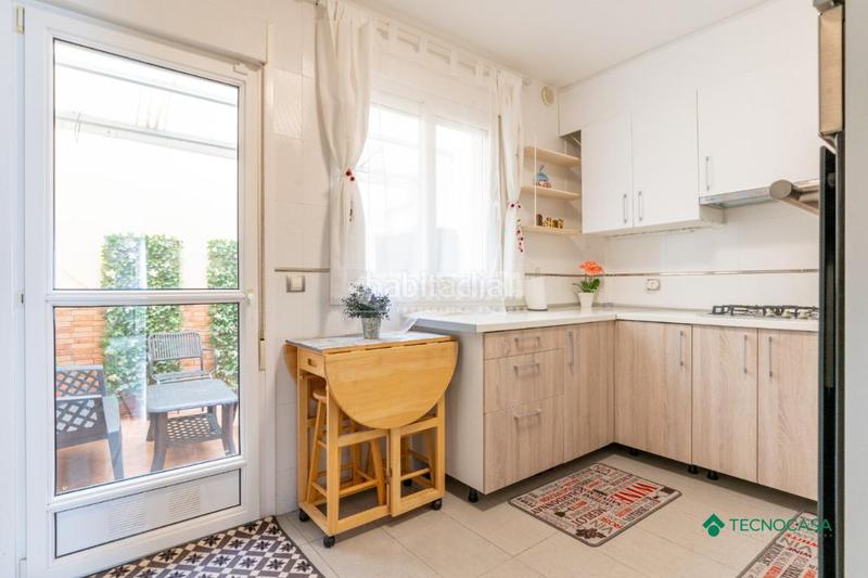 Foto 4f92a961-e66f-4087-9e41-fa3e3875d176. Casa aparellada amb aparcament a Aguadulce Norte Roquetas de Mar