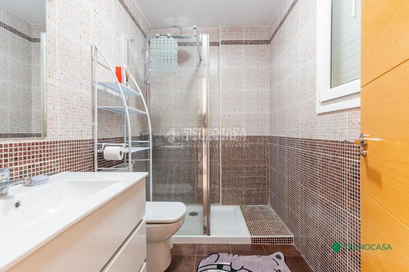 Foto 56b87d3d-efa5-4375-9960-0001672922c7. Casa aparellada amb aparcament a Aguadulce Norte Roquetas de Mar