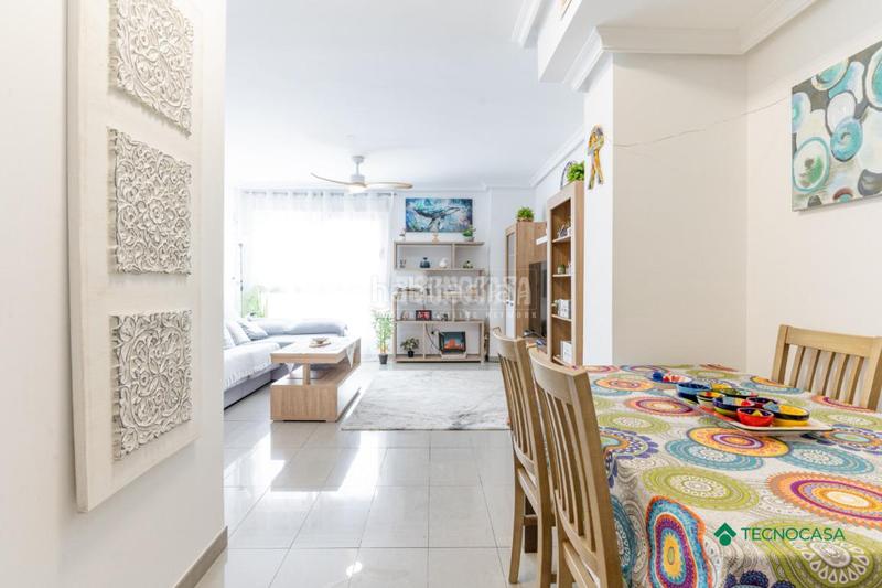 Foto 63c363d2-ecd0-4624-b234-b0e738b815fc. Casa aparellada amb aparcament a Aguadulce Norte Roquetas de Mar