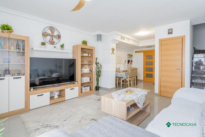 Foto 8fe84eab-1d1e-4f00-88cd-d7bee8ab15ed. Casa aparellada amb aparcament a Aguadulce Norte Roquetas de Mar