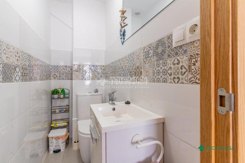 Foto afcfe994-d15e-41f2-b672-e59788714578. Casa aparellada amb aparcament a Aguadulce Norte Roquetas de Mar