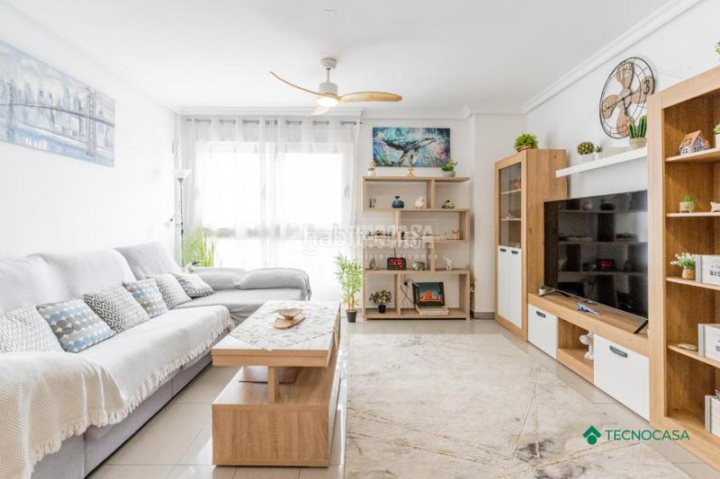 Foto ffd55deb-c972-4020-b7d6-496e728cbe0d. Casa aparellada amb aparcament a Aguadulce Norte Roquetas de Mar