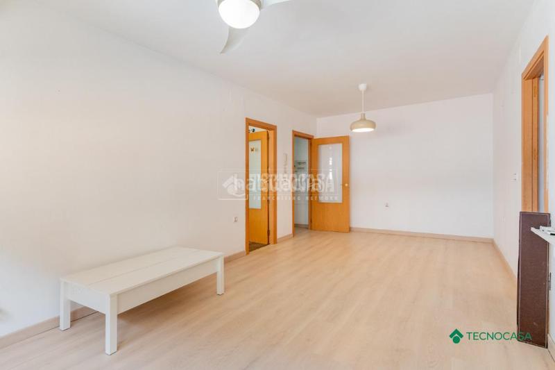 Foto 0a234698-b64c-482b-9a8d-b02e4c26733a. Pis amb aparcament a El Puerto Roquetas de Mar