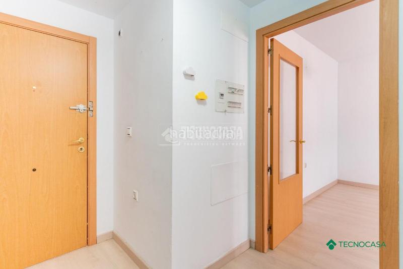 Foto fa64a4fa-340c-4f35-a5d4-65b1a216394b. Pis amb aparcament a El Puerto Roquetas de Mar