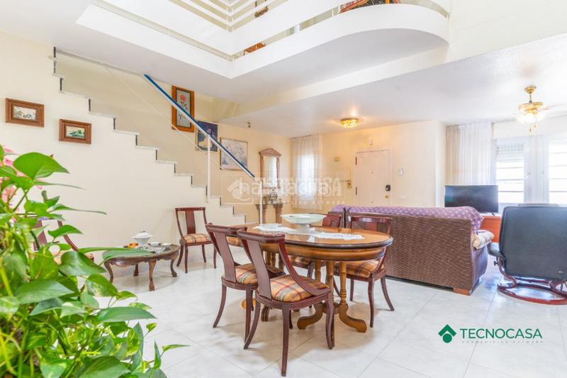 Foto c27874bb-bf57-4aaa-af55-9a29cb82ae69. Casa bifamiliare con parcheggio in Aguadulce Sur Roquetas de Mar