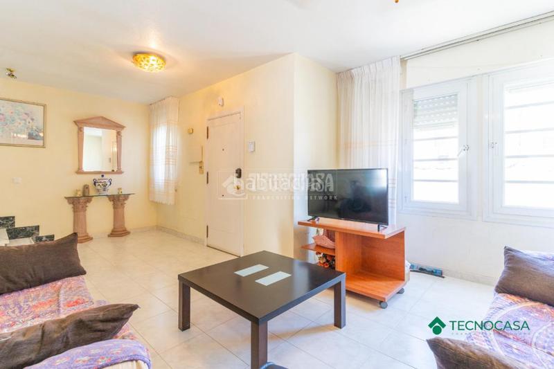 Foto de3f8056-c2f8-408b-945c-049ba6ea9da2. Casa bifamiliare con parcheggio in Aguadulce Sur Roquetas de Mar