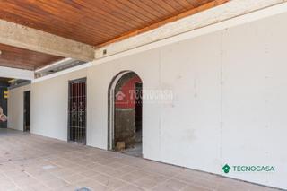 Local commercial à Aguadulce Sur. Local comercial en venta en roquetas de mar  aguadulce