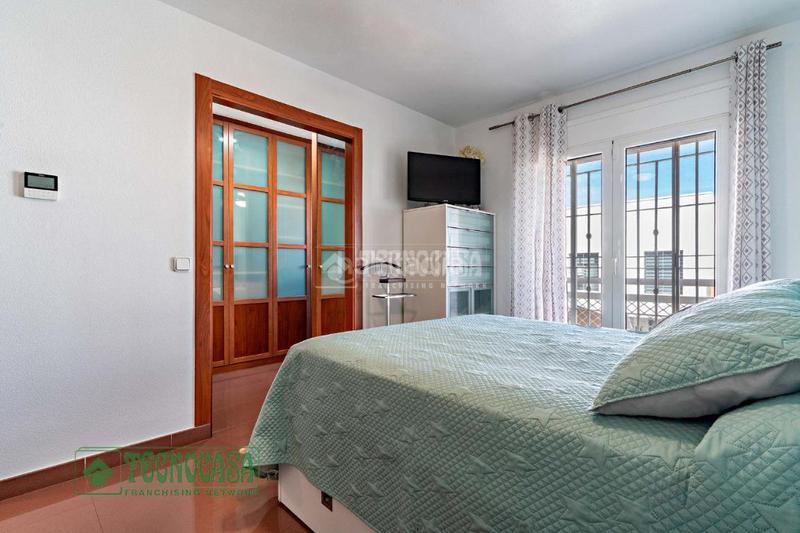 Foto 6f7320eb-2d35-427f-9a75-4fa00c1af3a6. Maison jumelée avec parking dans Aguadulce Sur Roquetas de Mar