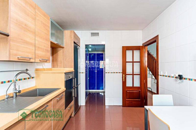 Foto 8600bc49-cf7b-488e-987e-e894f2c72adb. Maison jumelée avec parking dans Aguadulce Sur Roquetas de Mar