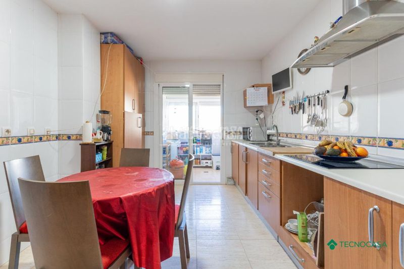 Foto 188bc506-cc0f-4525-a5ea-e93c190bbc1a. Pis a El Puerto Roquetas de Mar